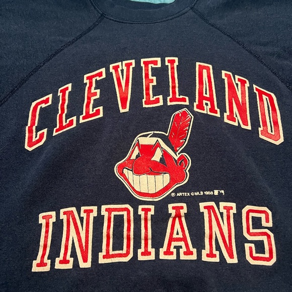 Vintage Cleveland Indians sweatshirt - Picture 2 of 3